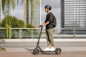 Découvrez la trottinette électrique Xiaomi M365 Pro : performance et autonomie au rendez-vous